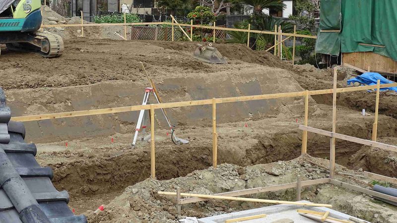 重庆跨江桥梁施工：技术挑战与解决方案